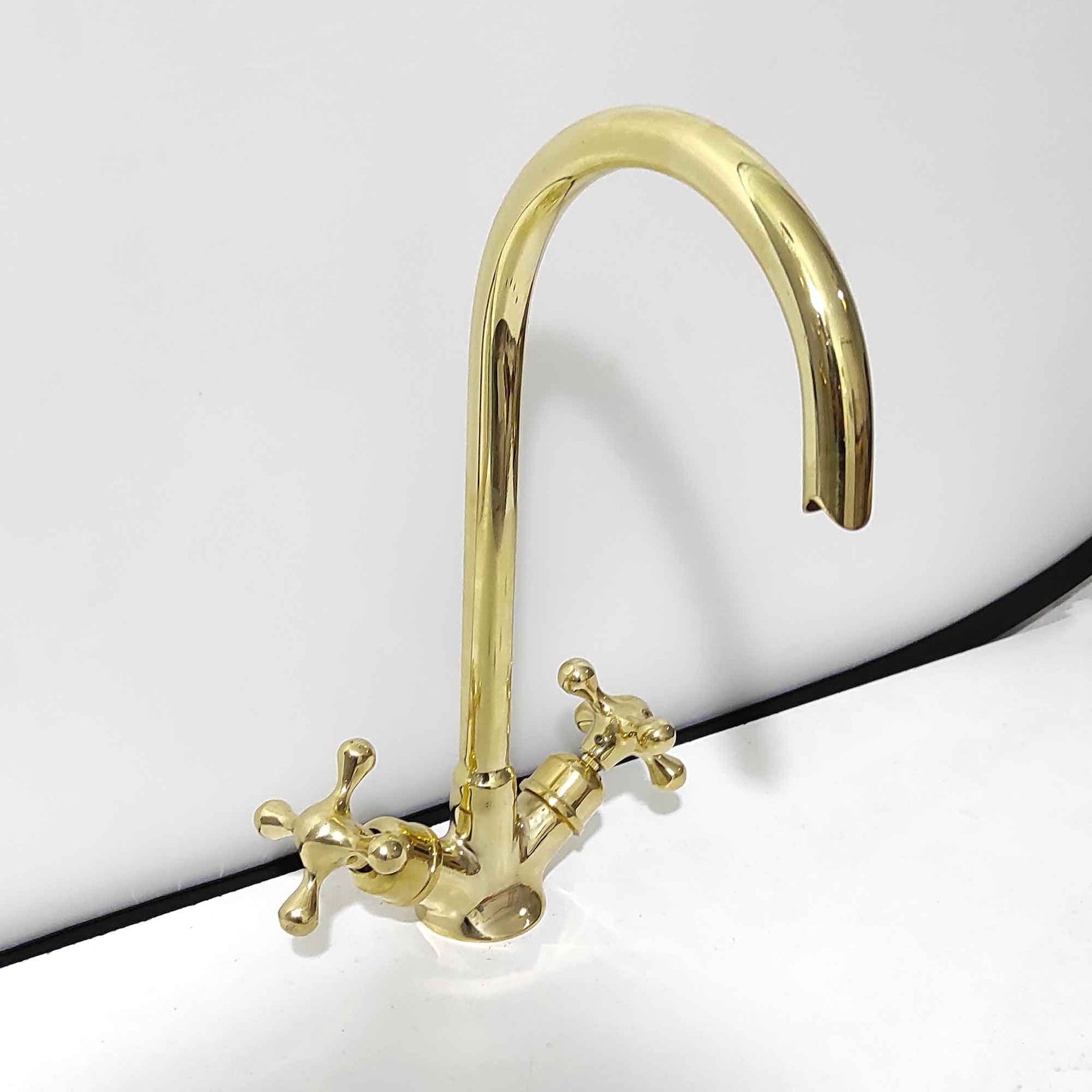 Brass Gooseneck Faucet Single Hole - Brasspure