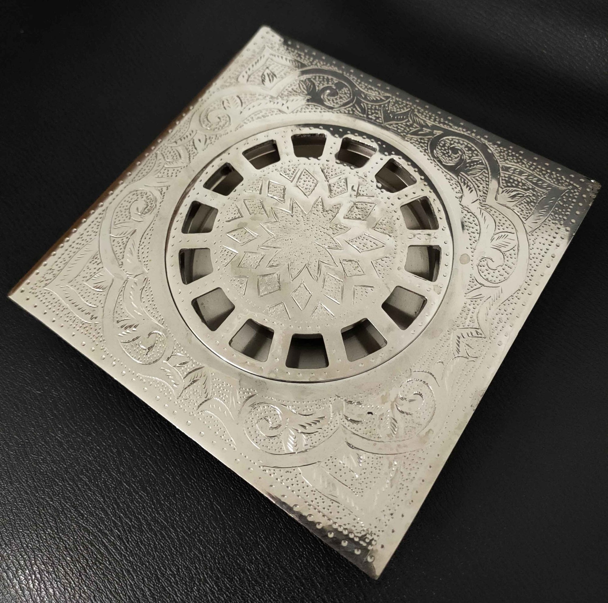 Engraved Silver Floor drain - Brasspure