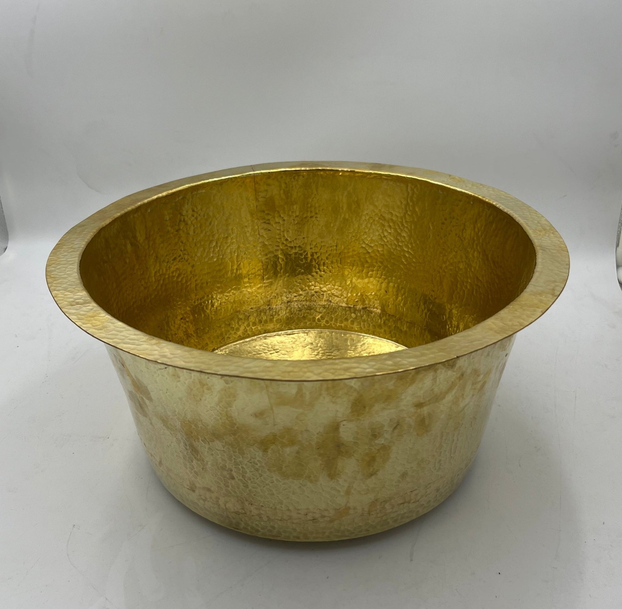 Hammered Brass Round Sink - Brasspure