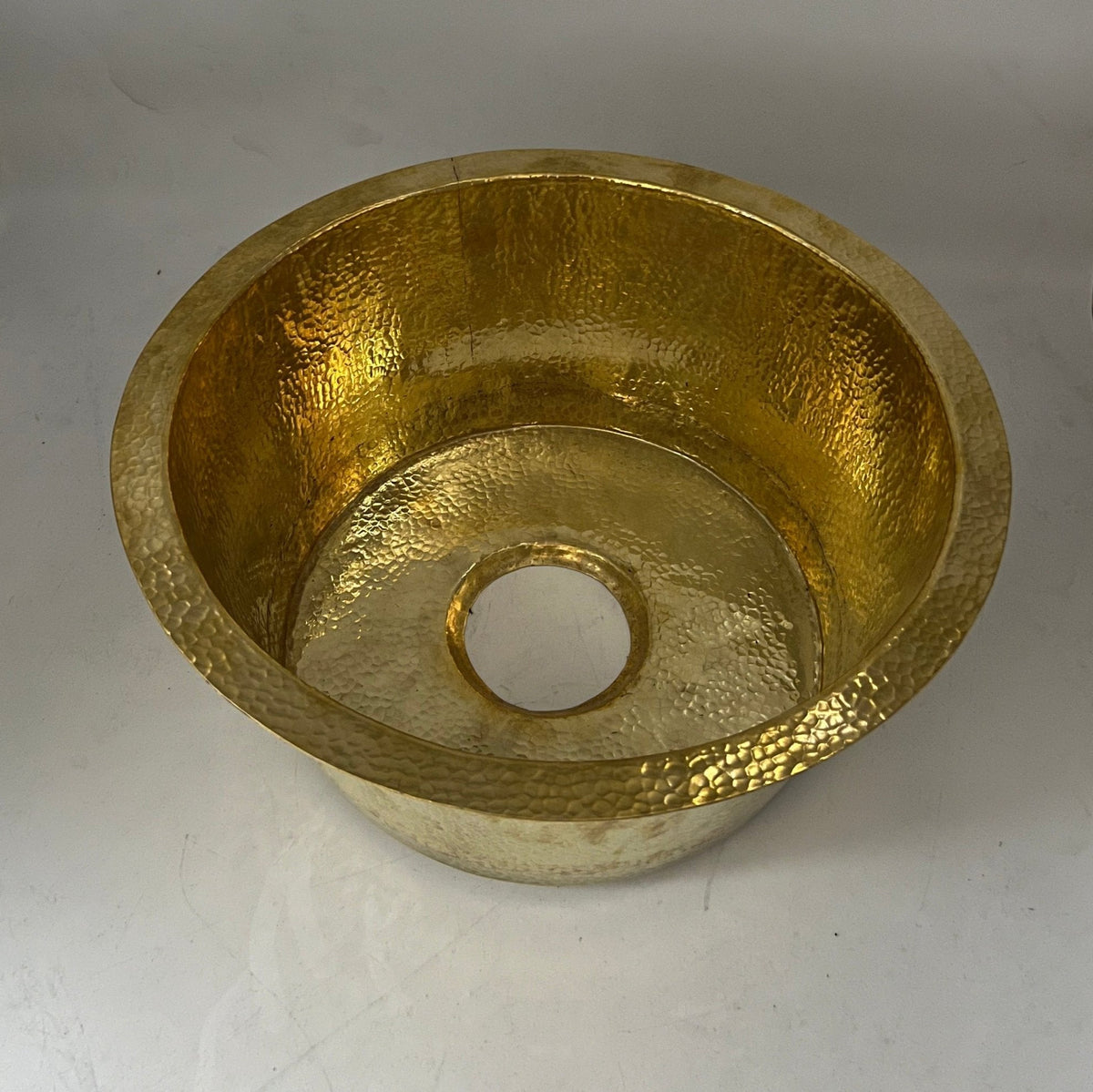 Hammered Brass Round Sink - Brasspure