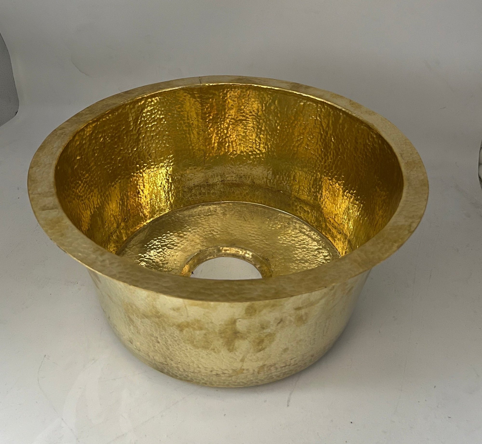 Hammered Brass Round Sink - Brasspure