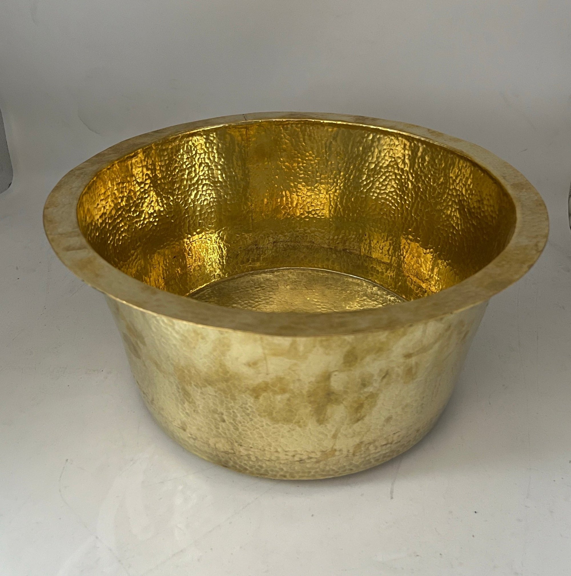 Hammered Brass Round Sink - Brasspure