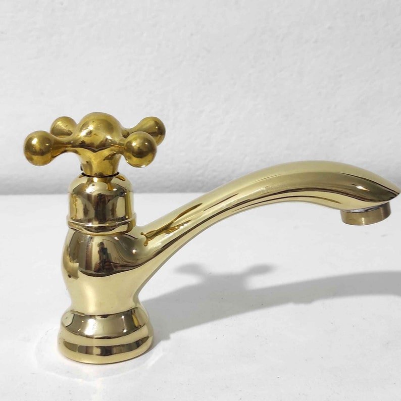 Handmade Single Hole Bathroom Faucet - Brasspure