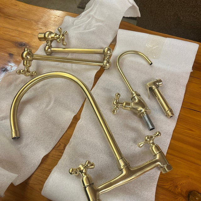 Antique Brass Kitchen Faucet With Pull Down Sprayer